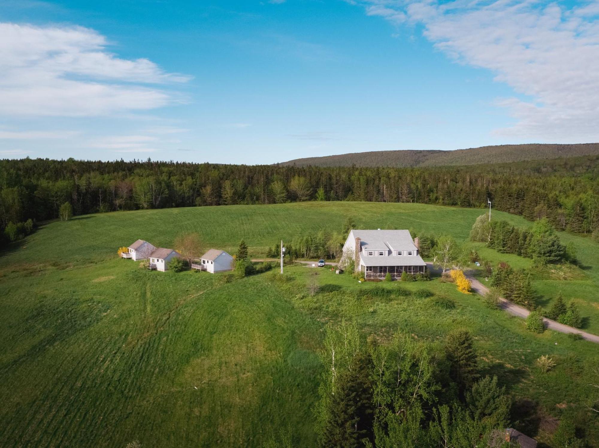 Chanterelle Inn & Cottages Baddeck Inlet Extérieur photo