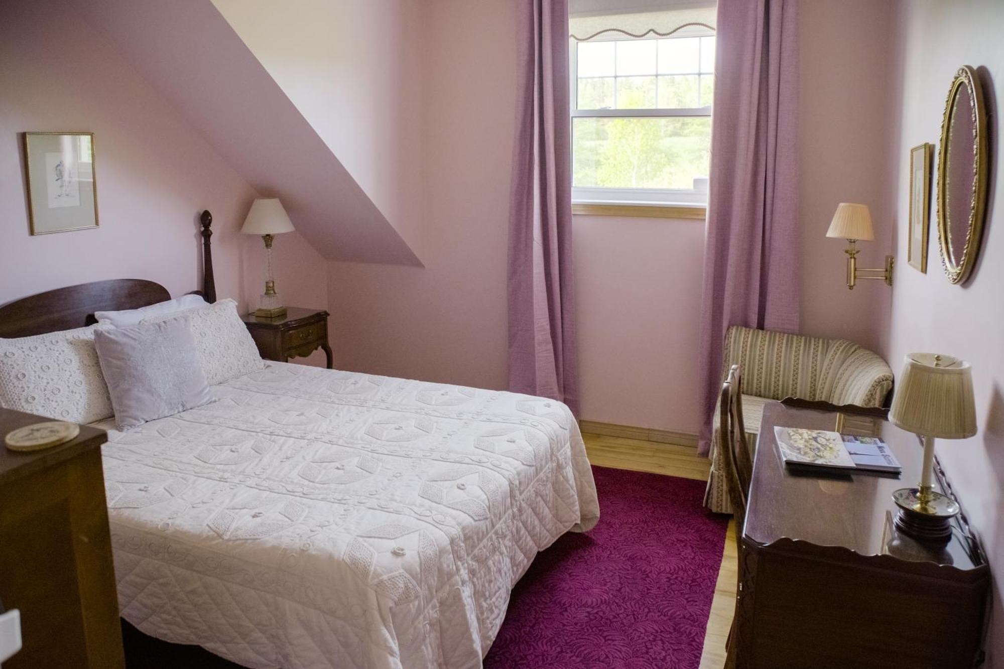 Chanterelle Inn & Cottages Baddeck Inlet Extérieur photo